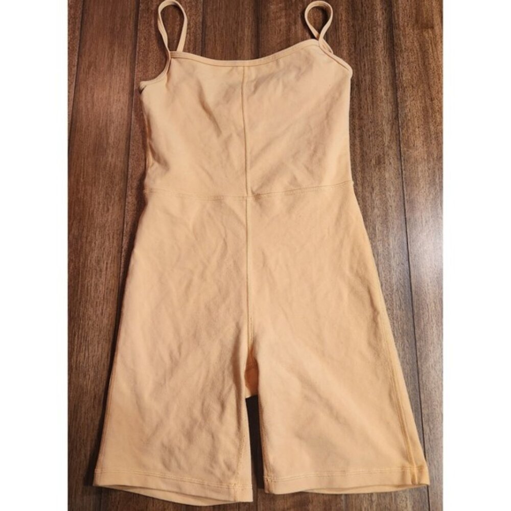 Wilfred Free divinity Light Peach Seamless‎ Bodysuit Shorts Style